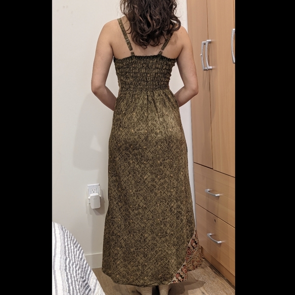 Silk dress made in India - Picture 3 of 5